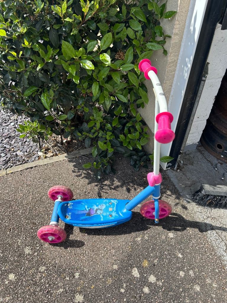 Frozen scooter