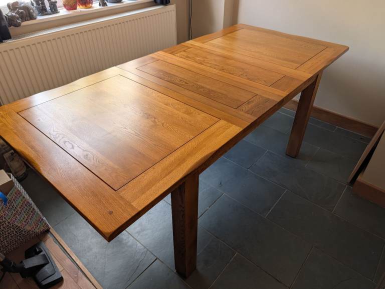Rushmere 6-8 seater extending table from Oak furniture land 