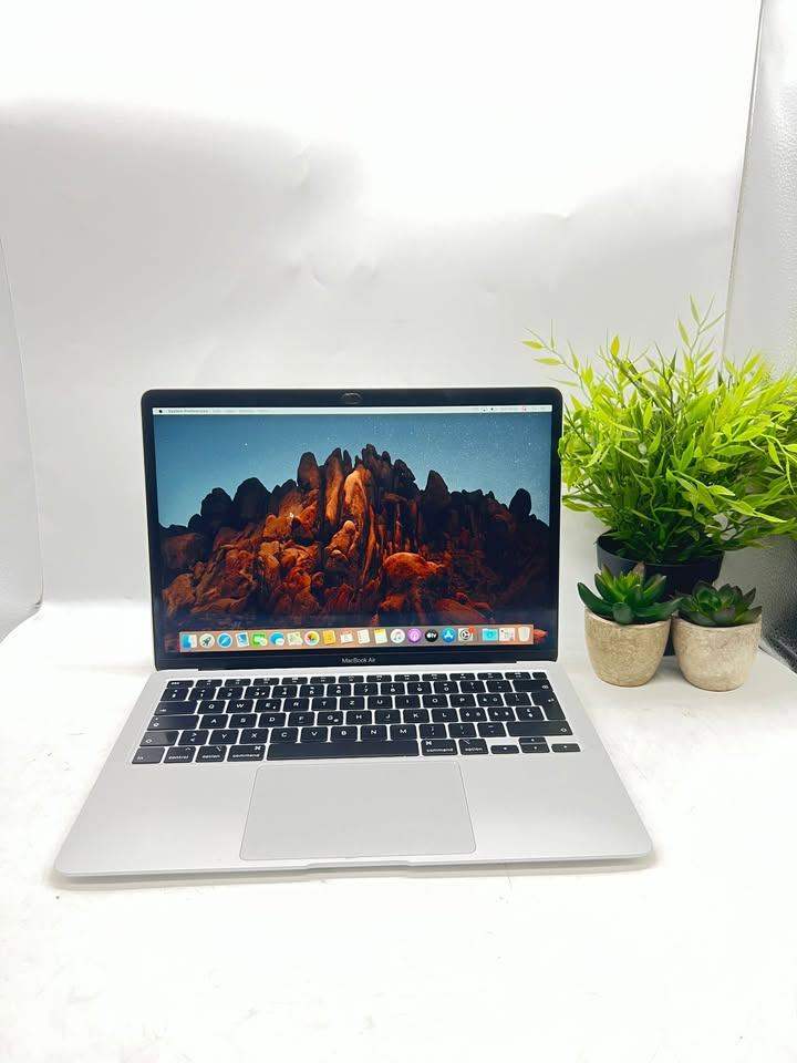 Apple MacBook Air 2019 intel i5 Chip New Flash SSD Ultra Fast Thin Latest SEQUINE OSX for sale