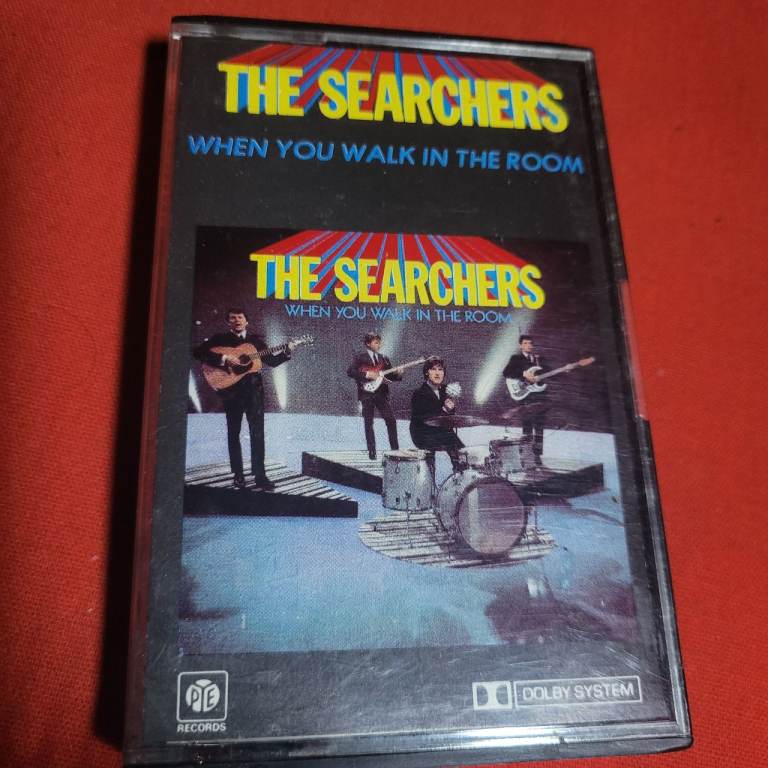 The Searchers / When you Walk in The Room Cassette Tape Album a4