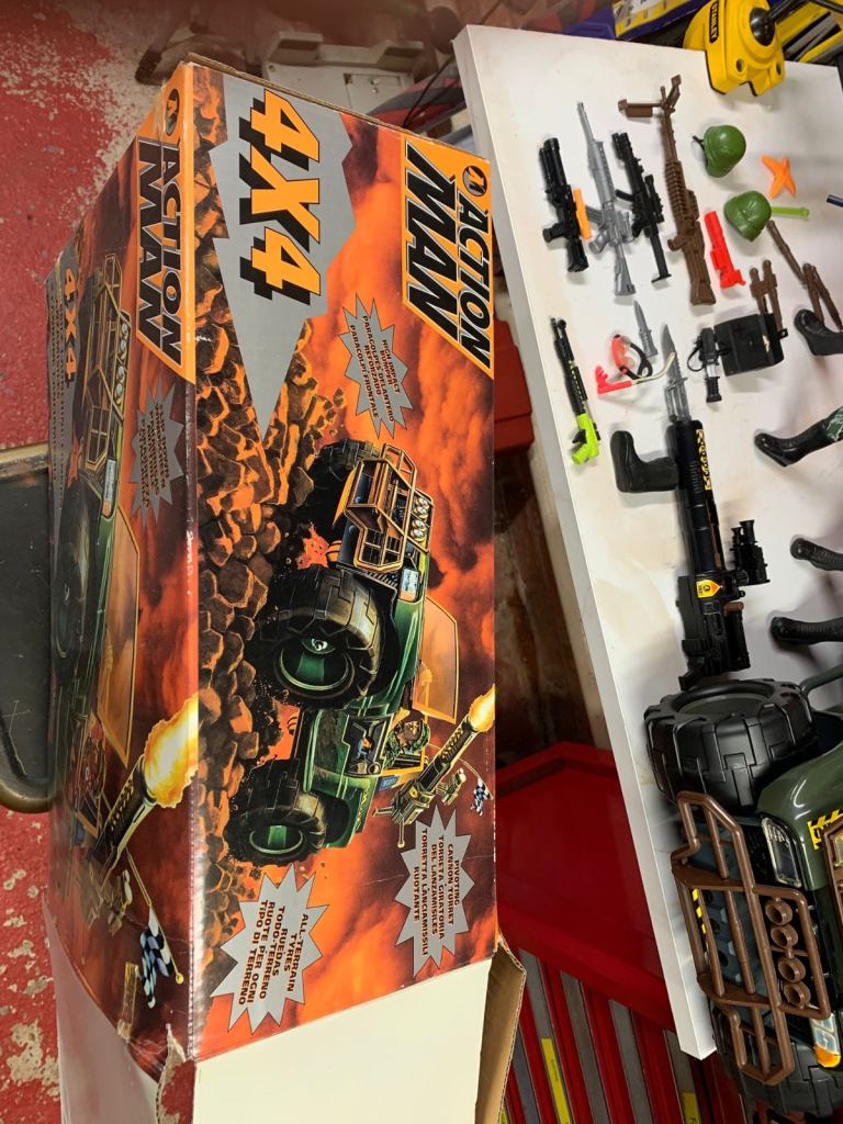 Action man Jeep and action men