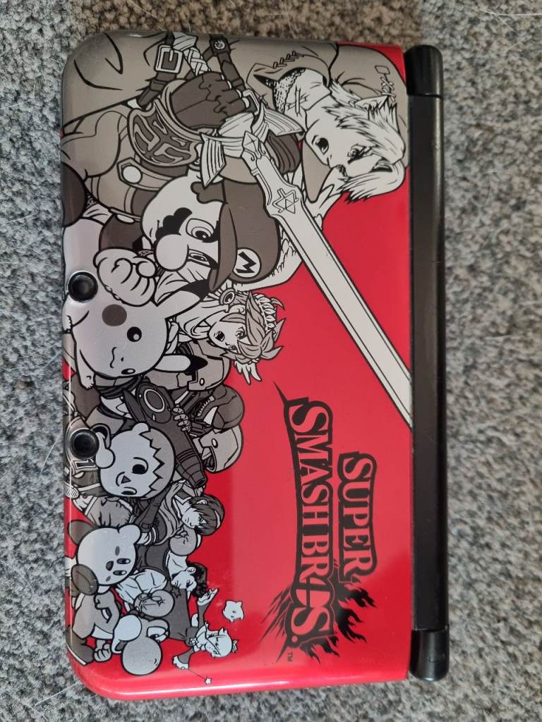 Nintendo 3DS XL Super Smash Bros Edition