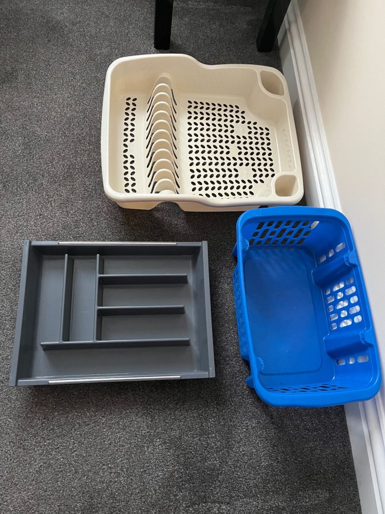 Dish rack, cutlery box and blue box