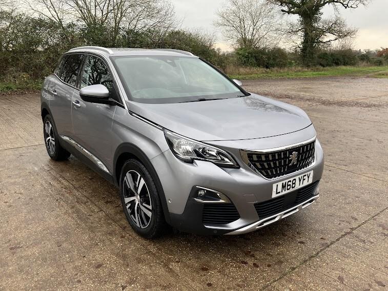 PEUGEOT 3008 1.6 PureTech Allure Automatic 2018