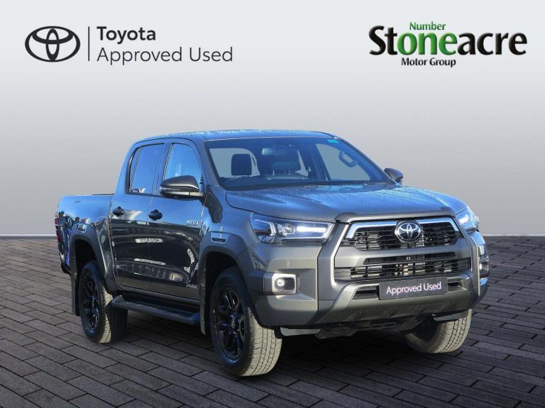  Toyota Hilux 2.8 D-4D-h Invincible X Pickup 4dr Diesel Hybrid Auto 4WD Euro 6 (204 ps) Diesel/El...