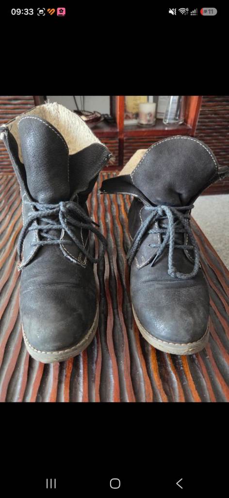 Comfortable Black Ankle Boots - Women's, Size 6