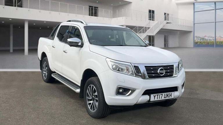 2017 Nissan Navara Double Cab Pick Up Tekna 2.3dCi 190 4WD Auto PICK UP DIESEL Automatic