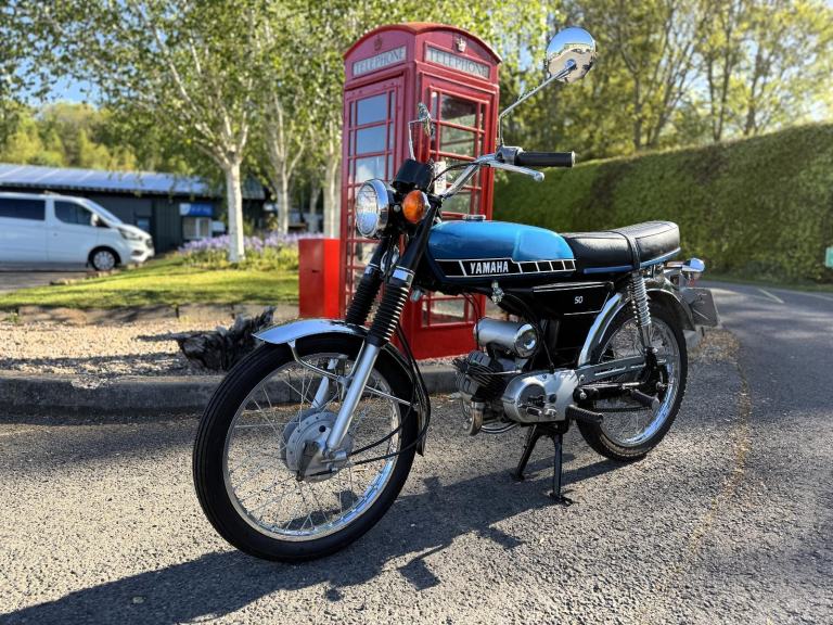 Yamaha FS1e Moped 1980 Blue in excellent condition iconic bike