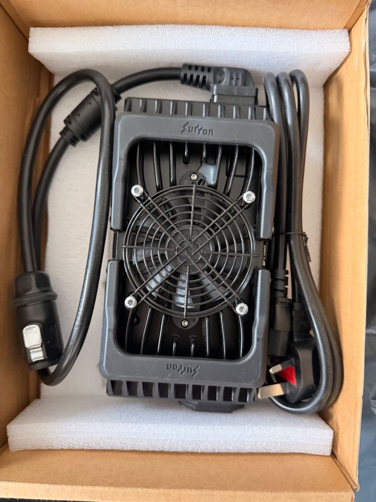BRAND NEW Genuine Surron Ultra Bee charger 85V 12A 2023-2025