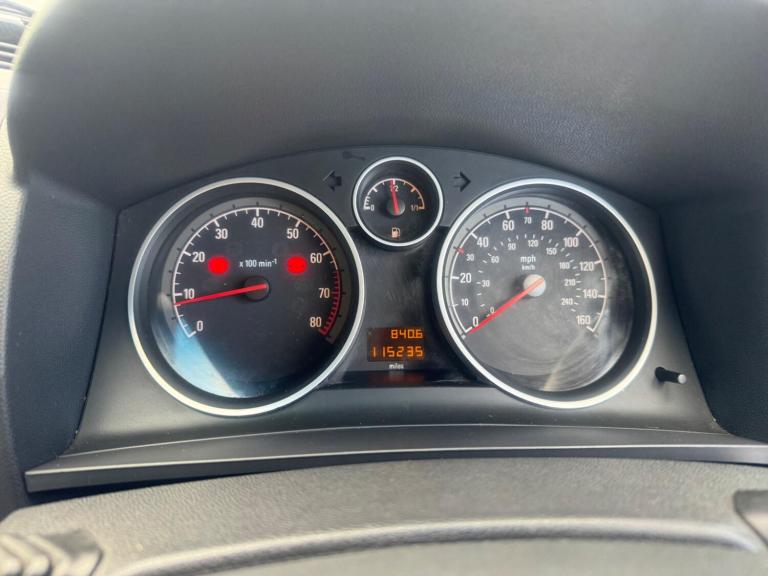 2009 Vauxhall Zafira 1.8i Elite 5dr MPV PETROL Manual