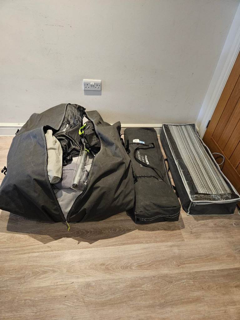 Dometic Grande Air Pro390 Awning + Airbreak