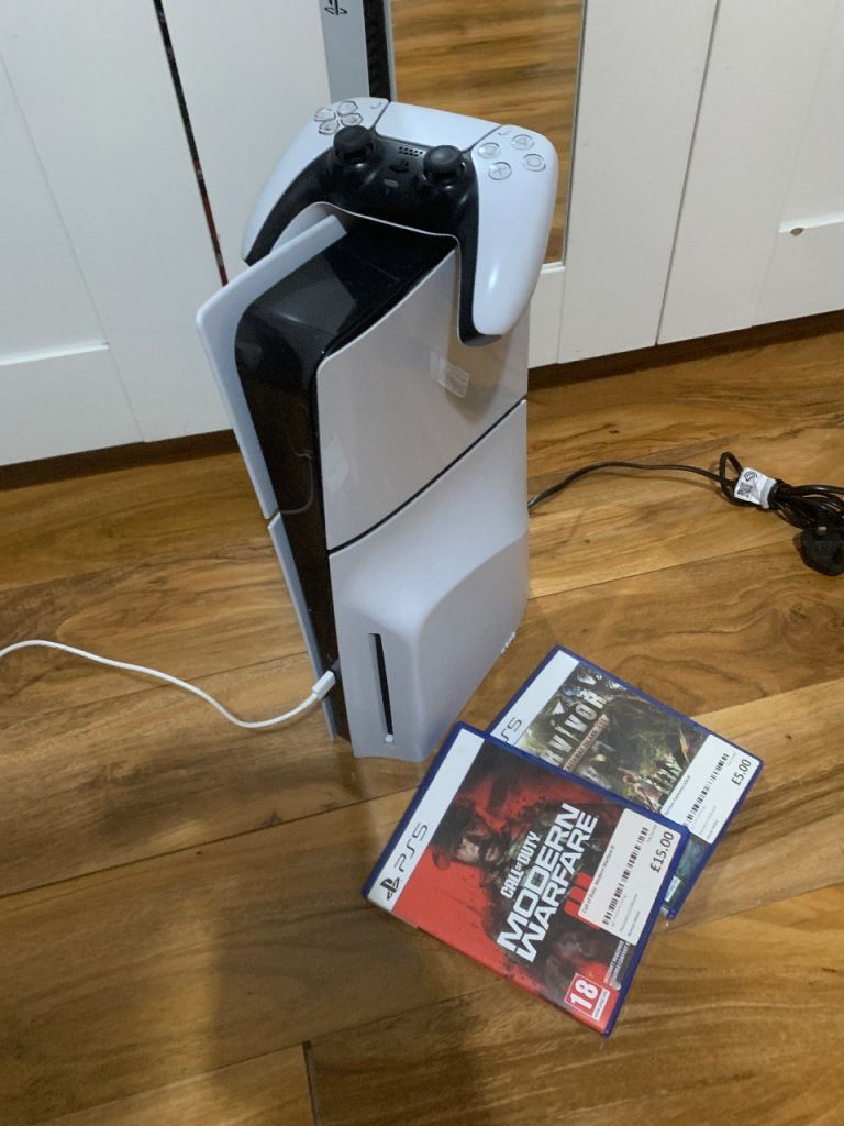 PLAYSTATION 5 SLIM DISC EDITION