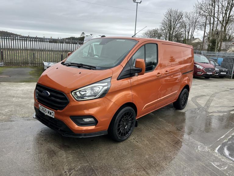 FORD TRANSIT CUSTOM 2.0 TDCI 300 130BHP EcoBlue AUTOMATIC L1H1 SWB LOW ROOF Oran