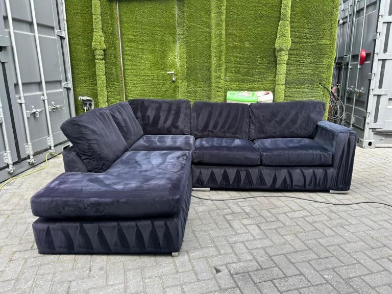 Navy blue DFS Orca corner sofa bed 🛋️