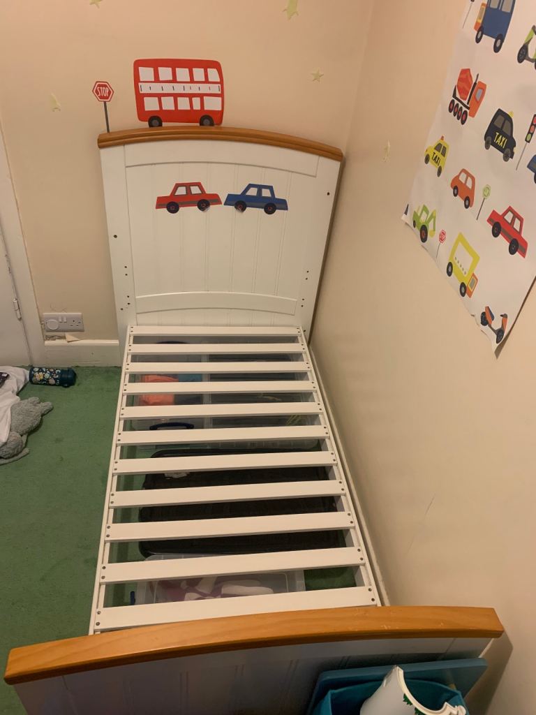 Toddler bed- Tutti Bambini