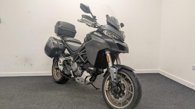 DUCATI MULTISTRADA 1260S ** LOW OWNERS - 12 MONTHS MOT - DESMO DONE**