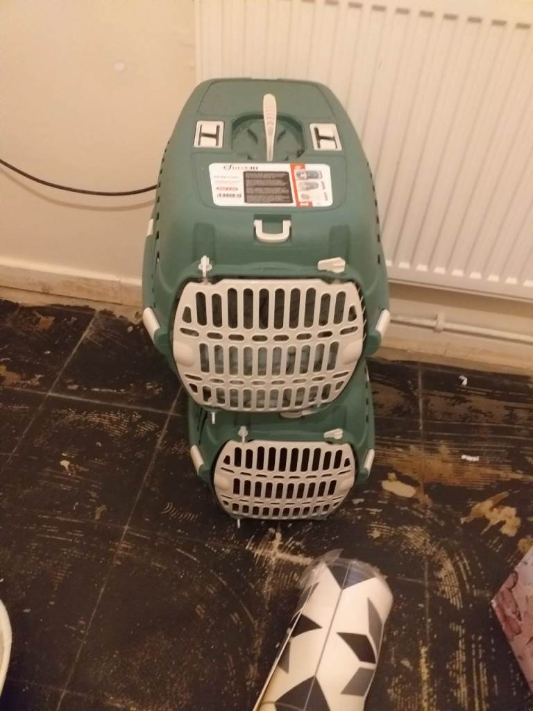 Cat carriers new