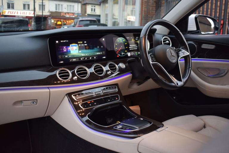 2021 Mercedes-Benz E Class 2.0 E300de 13.5kWh AMG Line Edition G-Tronic+ Euro 6 (s/s) 4dr SALOON ...