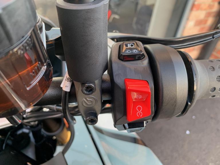 Moto Guzzi V100 Mandello S - 1268 miles - MOTO GUZZI WARRANTY UNTIL 21/07/27