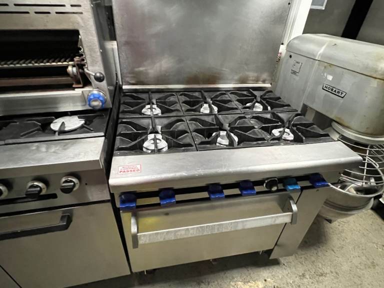 IMPERIAL USA ,Commercial Gas Cooker with 6 Burners and Oven  CATERING CAFE KEBAB RESTAURANT SHOP
