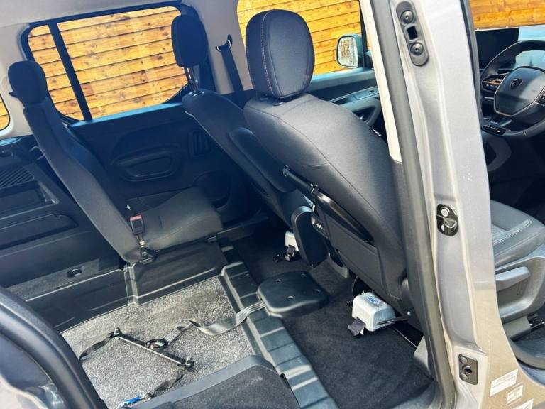 2025 Peugeot Rifter 3 Seat Auto Wheelchair Accessible Disabled Access Vehicle WAV MPV Diesel Auto...