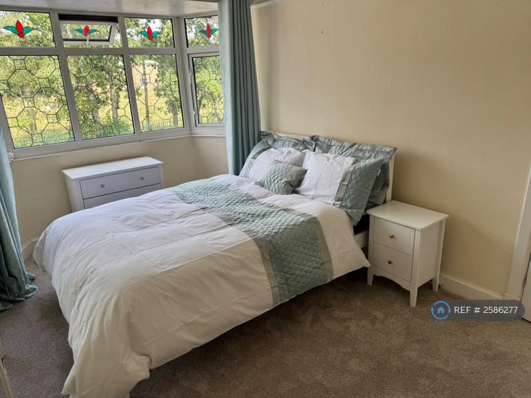 1 bedroom in Feldon Lane, Halesowen, B62 (#2586277)