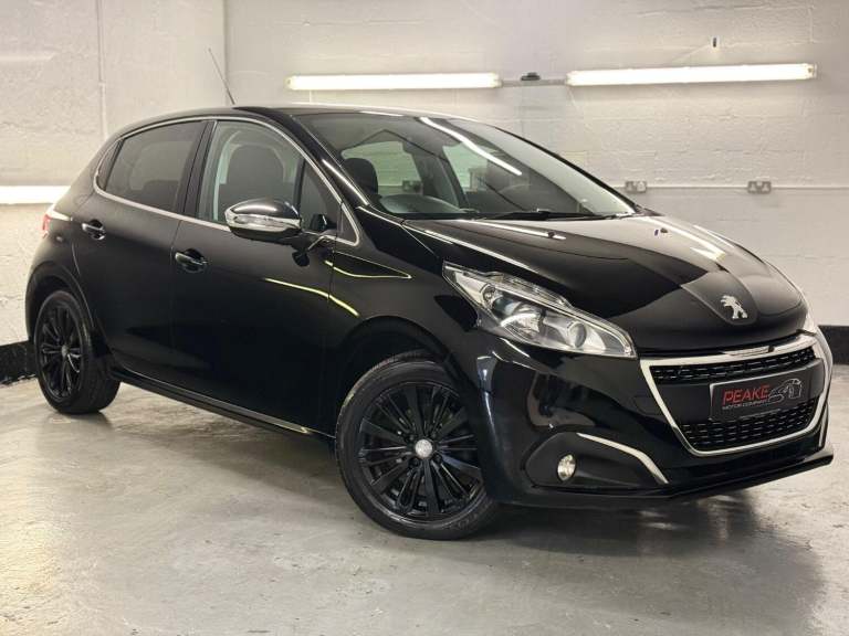 2017 Peugeot 208 1.2 Puretech Allure PETROL/MANUAL/5-DR