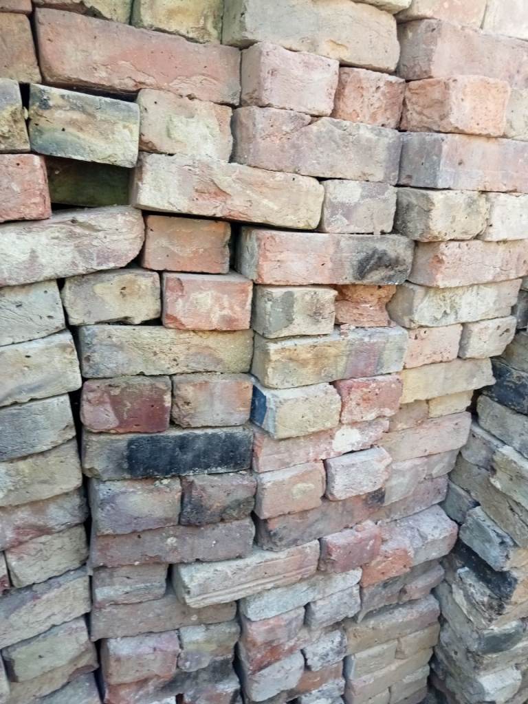 Reclaimed Multi stock bricks for sale 