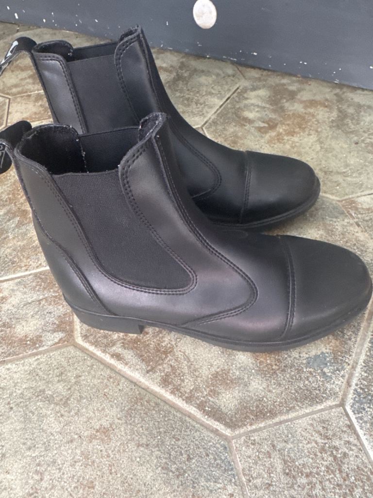 Horse riding boots New .Requisite 
