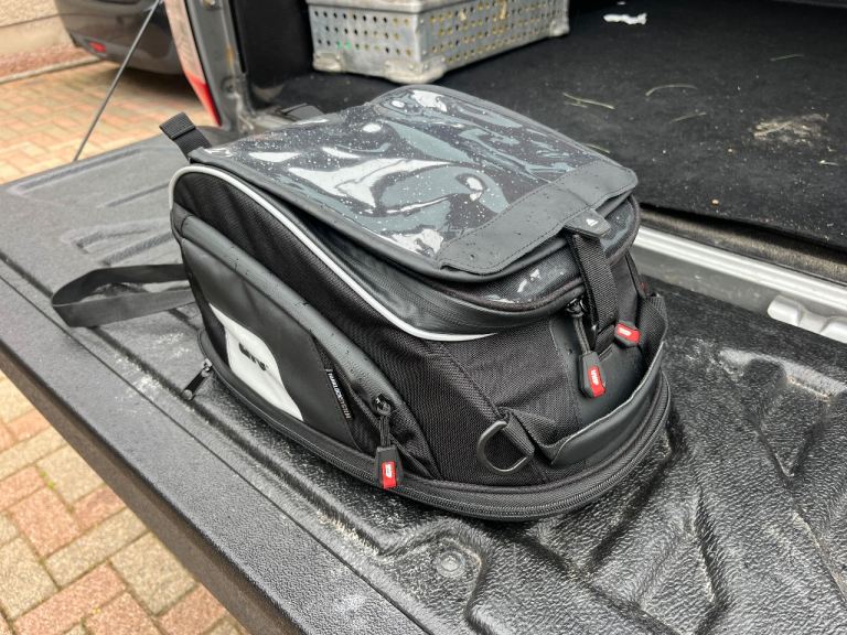 GIVI XSTREAM 15L TANK BAG