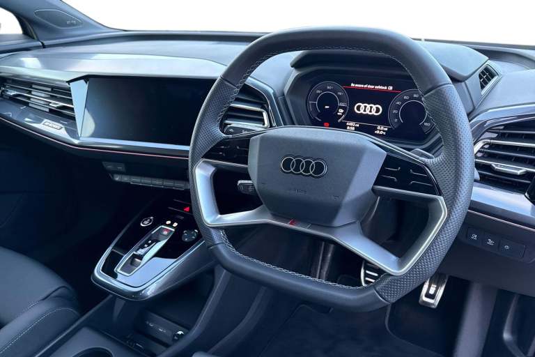 2025 Audi Q4 e-tron Q4  Black Edition 45 e-tron   kW SUV ELECTRIC Automatic