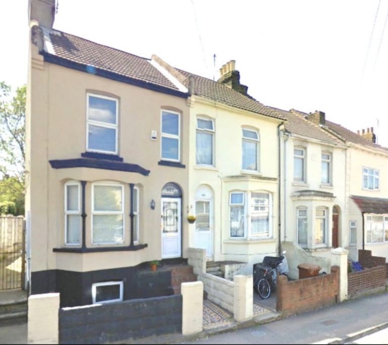 DOUBLE ROOM GREAT LOCATION 