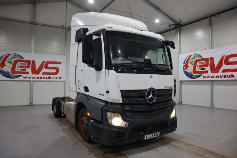 2015 (65 PLATE) Mercedes Benz Actros 1840 4x2 Euro 6 Tractor Units
