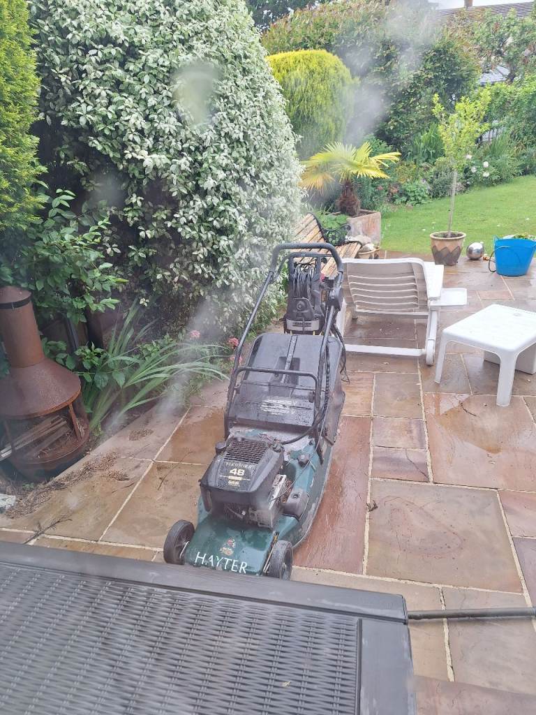 Lawnmower 