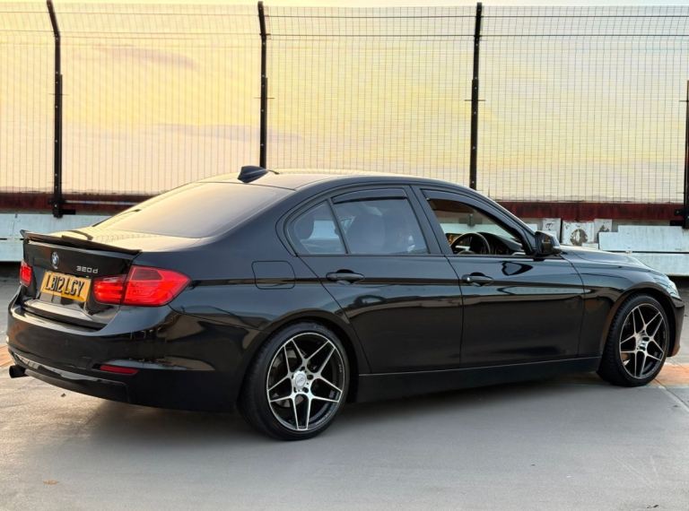 BMW, 3 SERIES, Saloon, 2012, Manual, 1995 (cc), 4 doors