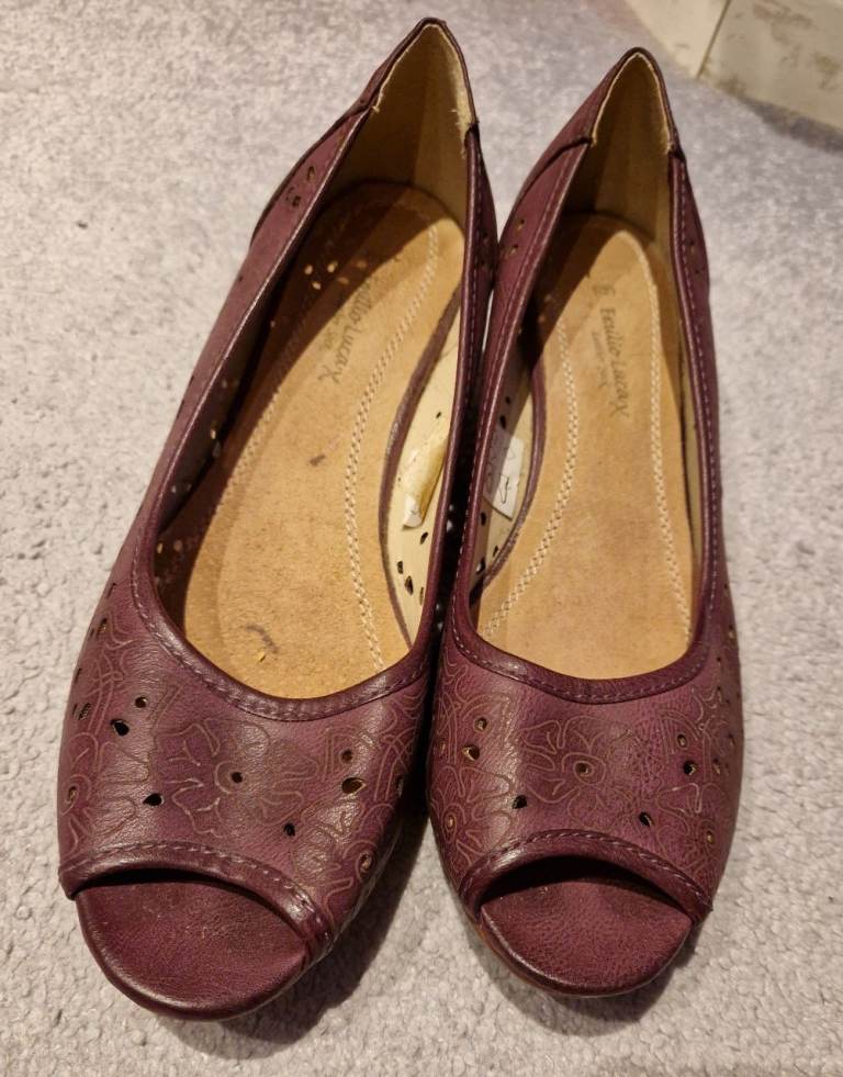 Purple Shoes