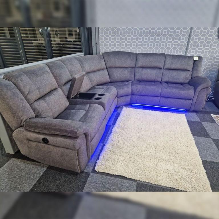 Corner sofa recliner 