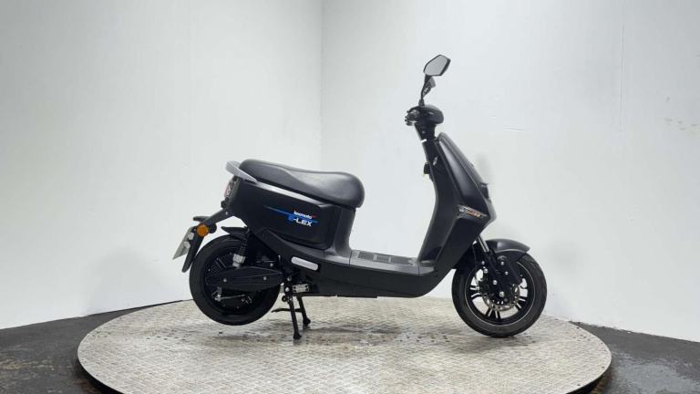 Lexmoto E-Lex 1500W 2022 20 MILES ELECTRIC 50CC SCOOTER RIDE AT 16 EBIKE ESCOOT