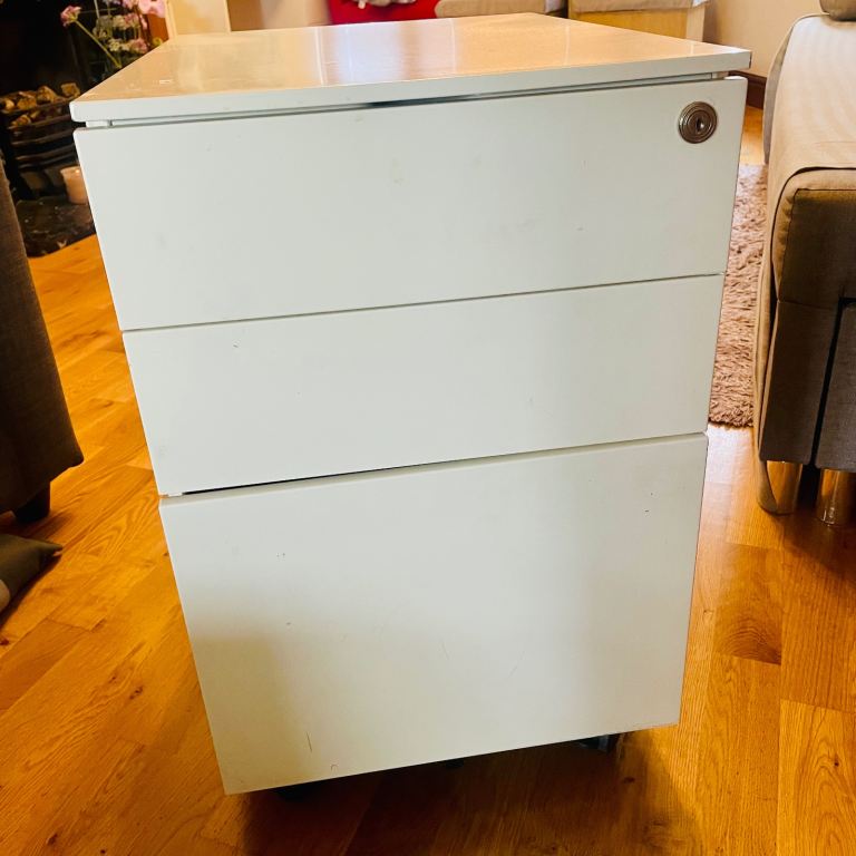 White 3-Drawer Filing Cabinet / Storage Unit – Lockable