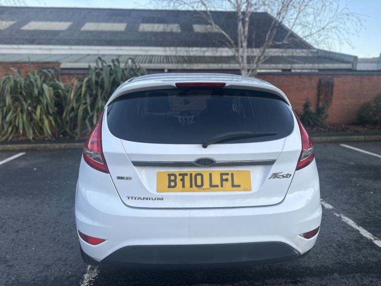 Ford, FIESTA, Hatchback, 2010, Manual, 1560 (cc), 5 doors
