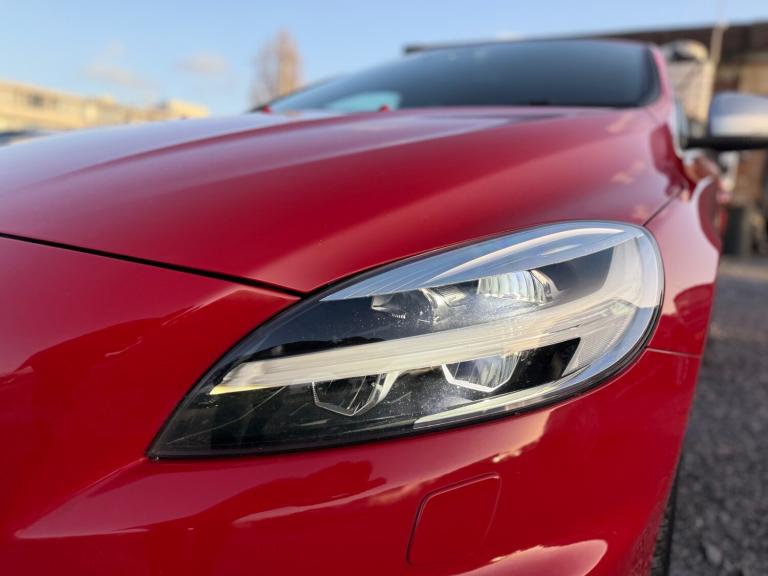 2016 Volvo V40 T2 [122] R DESIGN 5dr Geartronic HATCHBACK Petrol Automatic