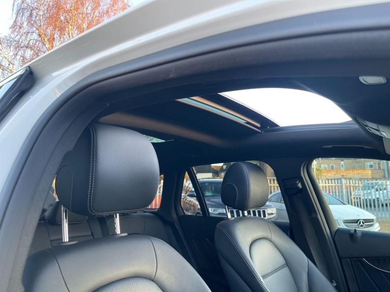 2017 Mercedes-Benz GLC 2.1 GLC250d AMG Line (Premium) G-Tronic 4MATIC Euro 6 (s/s) 5dr ESTATE Die...