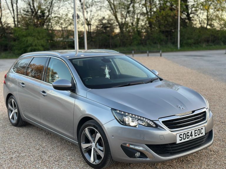 Peugeot 308 special edition Allure 1.2 petrol ulez free ox welcome 3995£