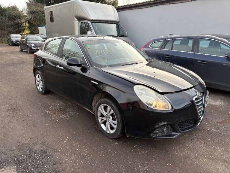 Alfa  Romeo Giulietta automatic No MOT needs work 
