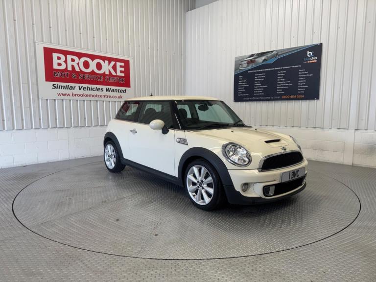 2014 MINI Hatch 1.6 Cooper S 3dr HATCHBACK PETROL Manual