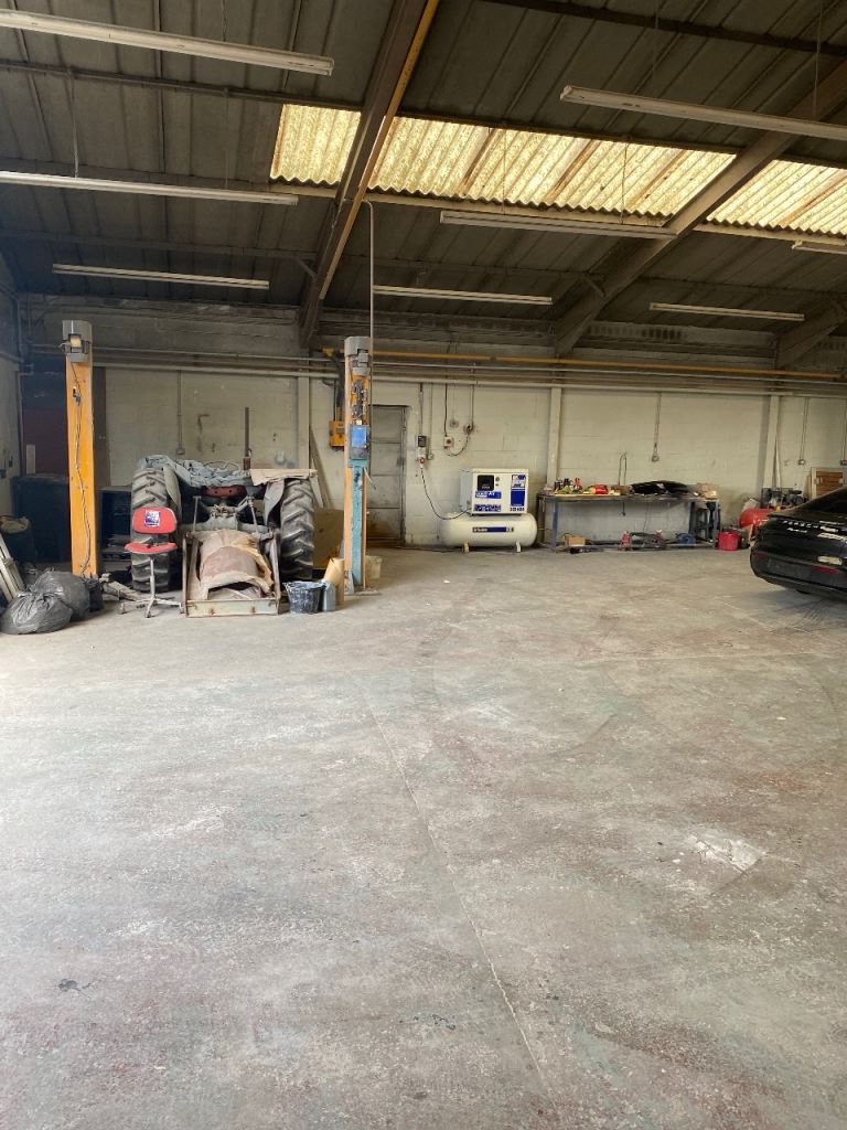 Car body shop/ mechanical