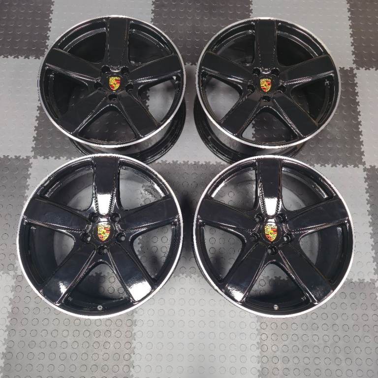 Genuine Porsche Macan 21" Alloy wheels Sport Classic 95B601025EF 95B601025EC