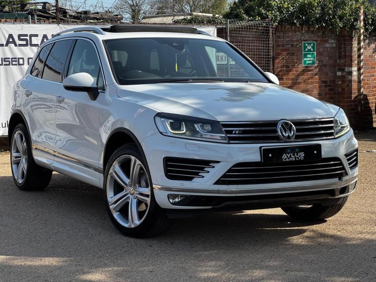  Volkswagen Touareg 3.0 TDI V6 BlueMotion Tech R-Line Tiptronic 4WD Euro 6 (s/s) 5dr Diesel Autom...