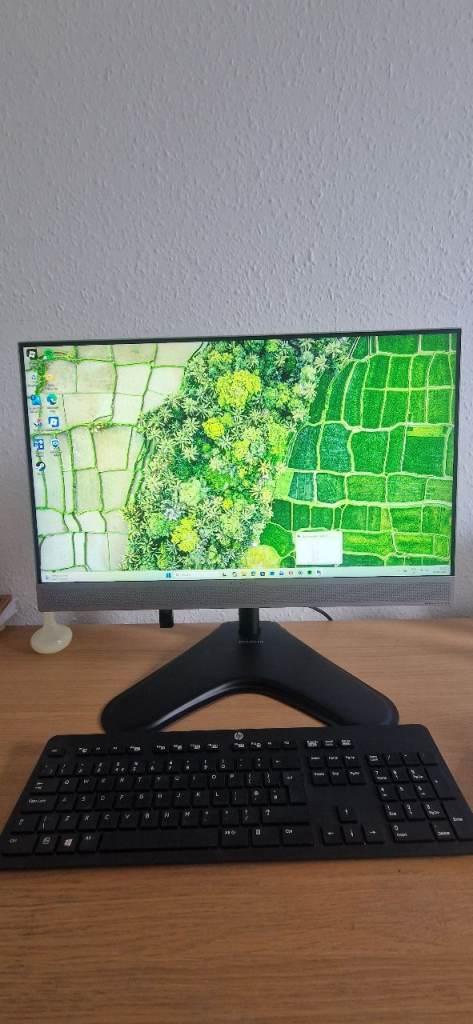 HP All-in-One i7 PC with Bang & Olufsen Audio – As Good As New