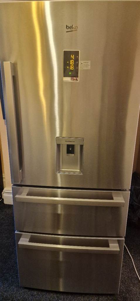 image for FRIDGE FREEZER